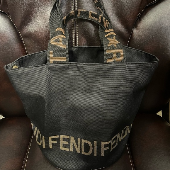 Fendi Handbags - Fendi Bucket Tote